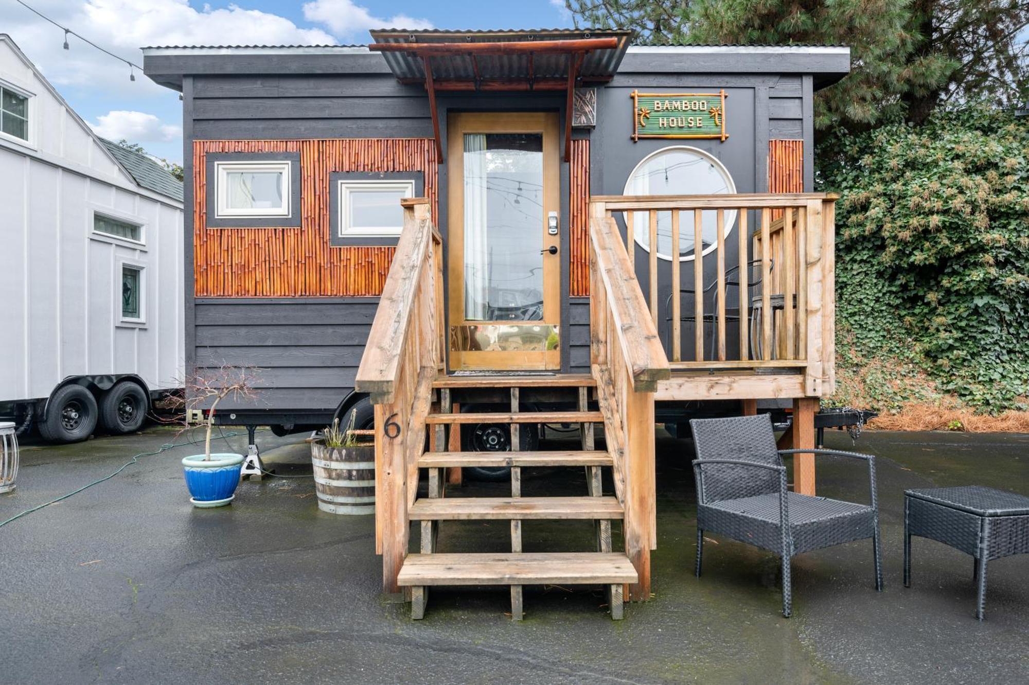 Tiny Digs - Hotel Of Tiny Houses Portland Rum bild